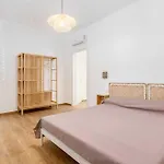 Ferienhaus Travel - Arenella Holidays *