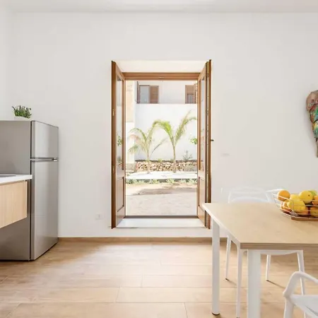 Holiday home Travel - Arenella Holidays