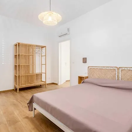 Travel - Arenella Holidays Holiday home Palermo